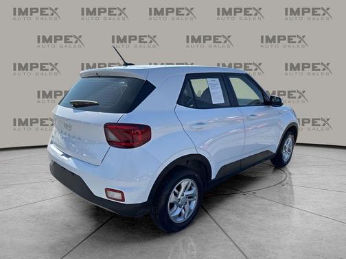 2025 Hyundai VENUE SE