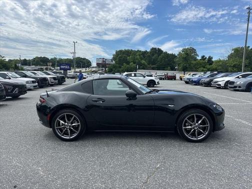 2022 Mazda MX-5 Miata RF Grand Touring