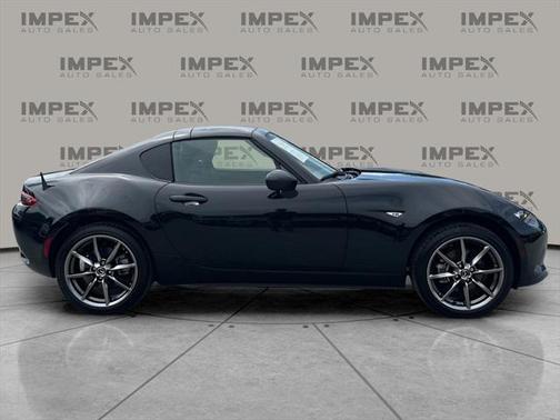 2022 Mazda MX-5 Miata RF Grand Touring