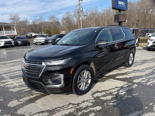 2022 Chevrolet Traverse LT Leather