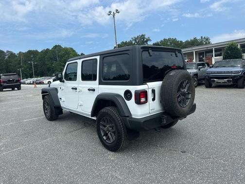 2024 Jeep Wrangler Sport