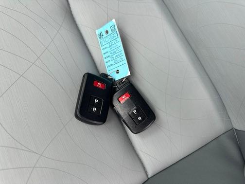 Black Sand Pearl 2015 Toyota Prius c Four