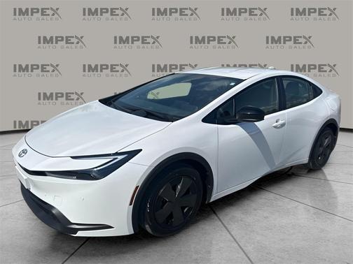 2025 Toyota Prius XLE