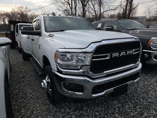 2021 RAM 3500 Tradesman Crew Cab 4x4 8' Box