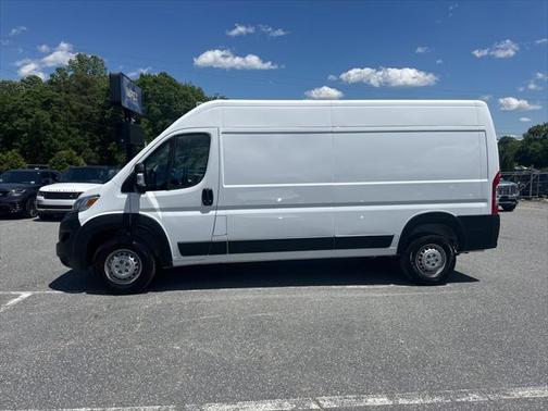 2025 RAM ProMaster 2500 Tradesman