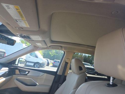 Platinum White Pearl 2023 Acura MDX Standard