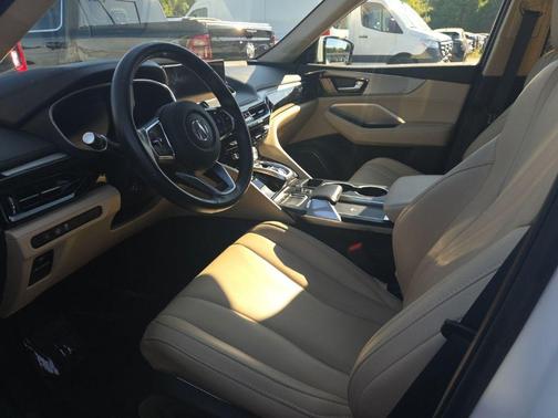 Platinum White Pearl 2023 Acura MDX Standard