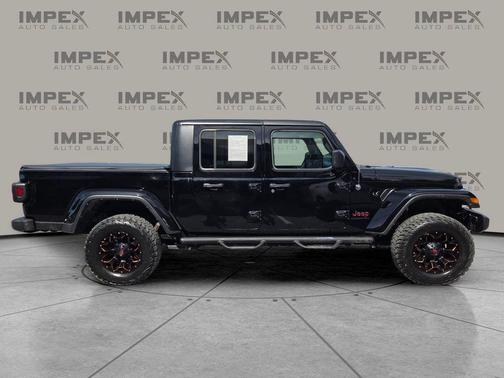 Black Clearcoat 2022 Jeep Gladiator Sport S