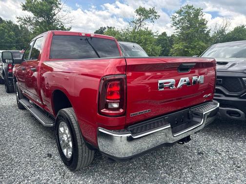 Molten Red Pearlcoat 2026 RAM 2500 Big Horn Crew Cab 4x4 6'4' Box