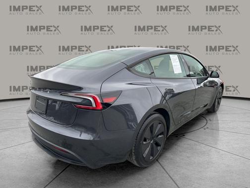 2025 Tesla Model 3 Long Range