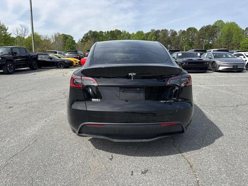 2025 Tesla Model Y Long Range Dual Motor All-Wheel Drive