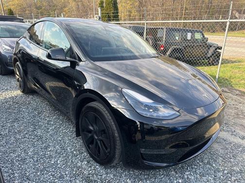 2025 Tesla Model Y Long Range Dual Motor All-Wheel Drive