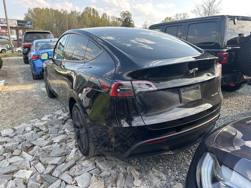 2025 Tesla Model Y Long Range Dual Motor All-Wheel Drive