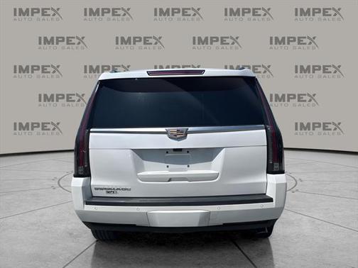 2017 Cadillac Escalade Luxury