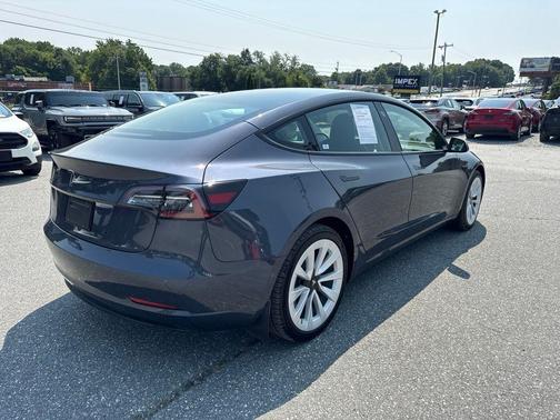 Midnight Silver Metallic 2022 Tesla Model 3 Standard Range
