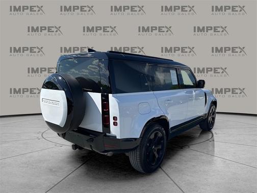2024 Land Rover Defender 110 P400 X-Dynamic SE