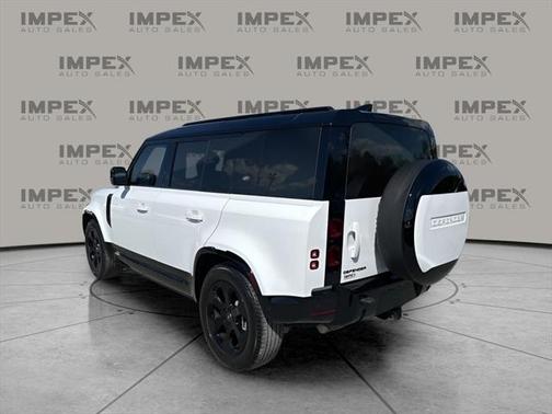 2024 Land Rover Defender 110 P400 X-Dynamic SE