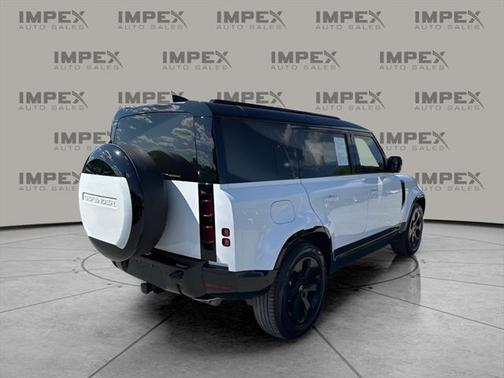 2024 Land Rover Defender 110 P400 X-Dynamic SE