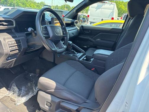Ice Cap 2025 Toyota Tacoma SR