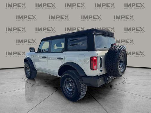 DESERT SAND 2025 Ford Bronco Base