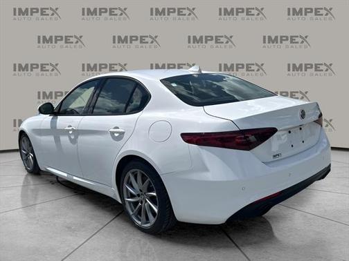 2022 Alfa Romeo Giulia Sprint
