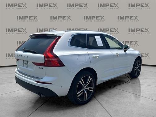 2019 Volvo XC60 T6 Momentum