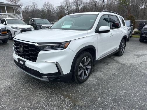 2024 Honda Pilot Touring 8-Passenger