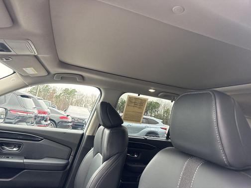 2024 Honda Pilot Touring 8-Passenger