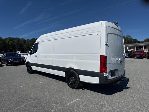 2025 Mercedes-Benz Sprinter 2500 High Roof