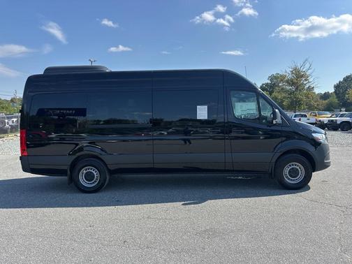 2025 Mercedes-Benz Sprinter 2500 High Roof