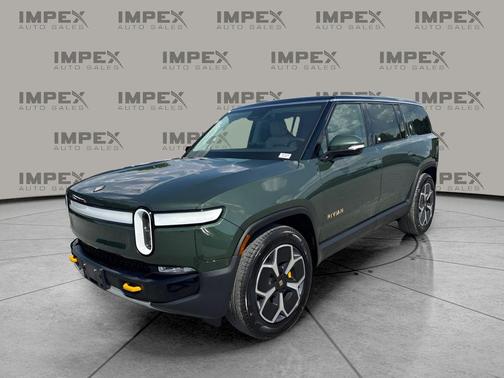 Green 2023 Rivian R1S Adventure