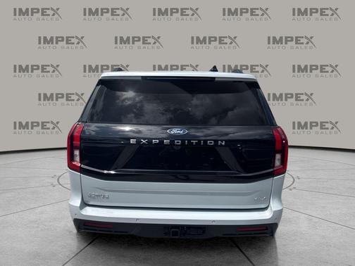 SPACE SILVER METALLIC 2025 Ford Expedition Max Active 4x4