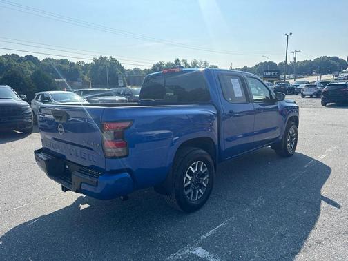 Bluestone Pearl 2024 Nissan Frontier SL