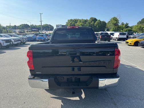 Midnight Black Metallic 2019 Toyota Tundra SR5