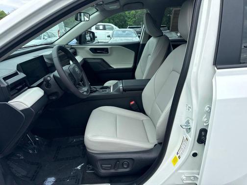 Ice Cap 2026 Toyota RAV4 XLE Premium