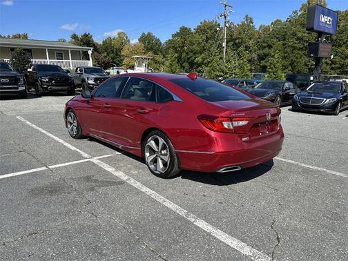 Photo 3 of 38 of 2020 Honda Accord Touring 2.0T