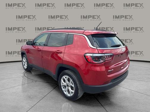 Red Hot Pearlcoat 2025 Jeep Compass Latitude