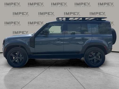 2022 Land Rover Defender 110 X-Dynamic SE