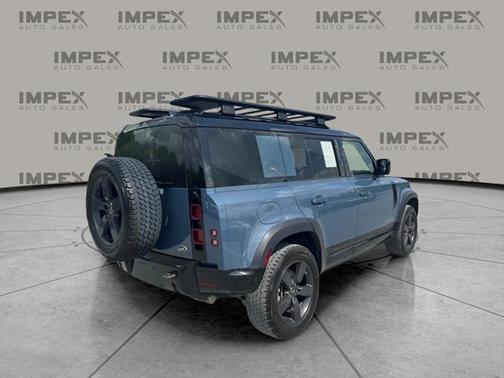 2022 Land Rover Defender 110 X-Dynamic SE