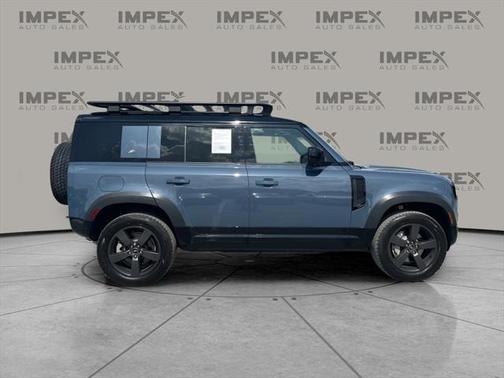 2022 Land Rover Defender 110 X-Dynamic SE