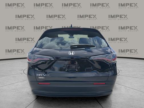 Crystal Black Pearl 2026 Honda HR-V LX