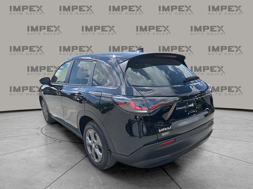 Crystal Black Pearl 2026 Honda HR-V LX