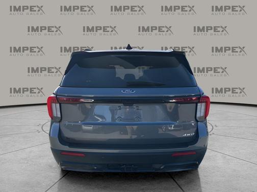 2025 Ford Explorer ST-Line