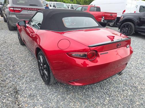 Soul Red Metallic 2016 Mazda MX-5 Miata Club