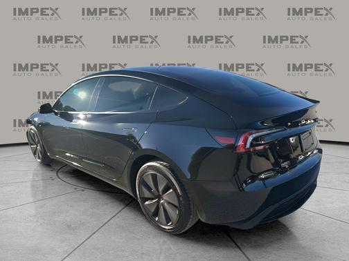 2025 Tesla Model 3 Long Range