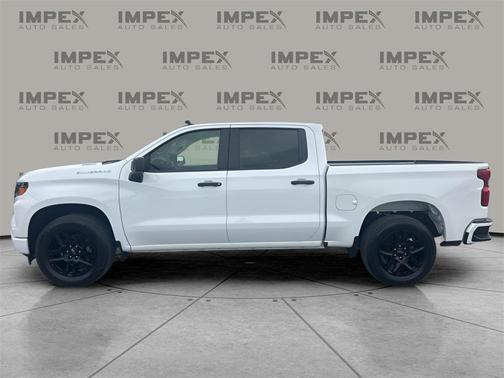 2025 Chevrolet Silverado 1500 Custom