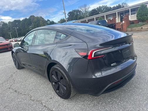 2025 Tesla Model 3 Long Range