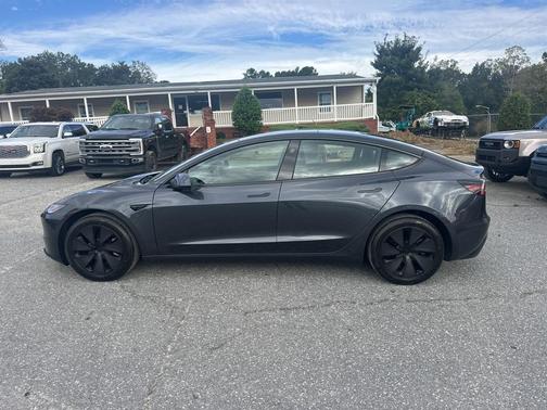 2025 Tesla Model 3 Long Range