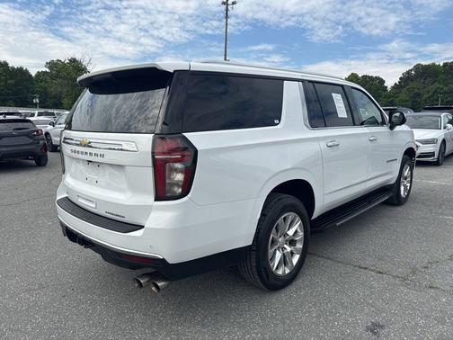 Summit White 2023 Chevrolet Suburban Premier