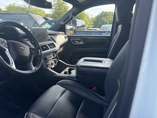 Summit White 2023 Chevrolet Suburban Premier
